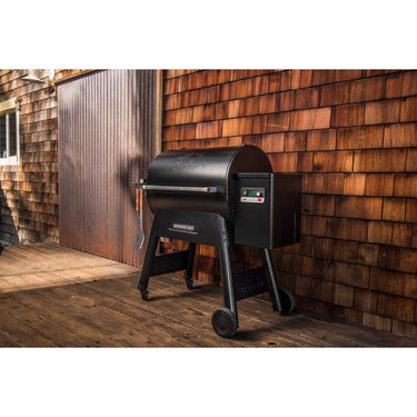 Traeger Ironwood 885 Wood Pellet WiFi Grill and Smoker Black