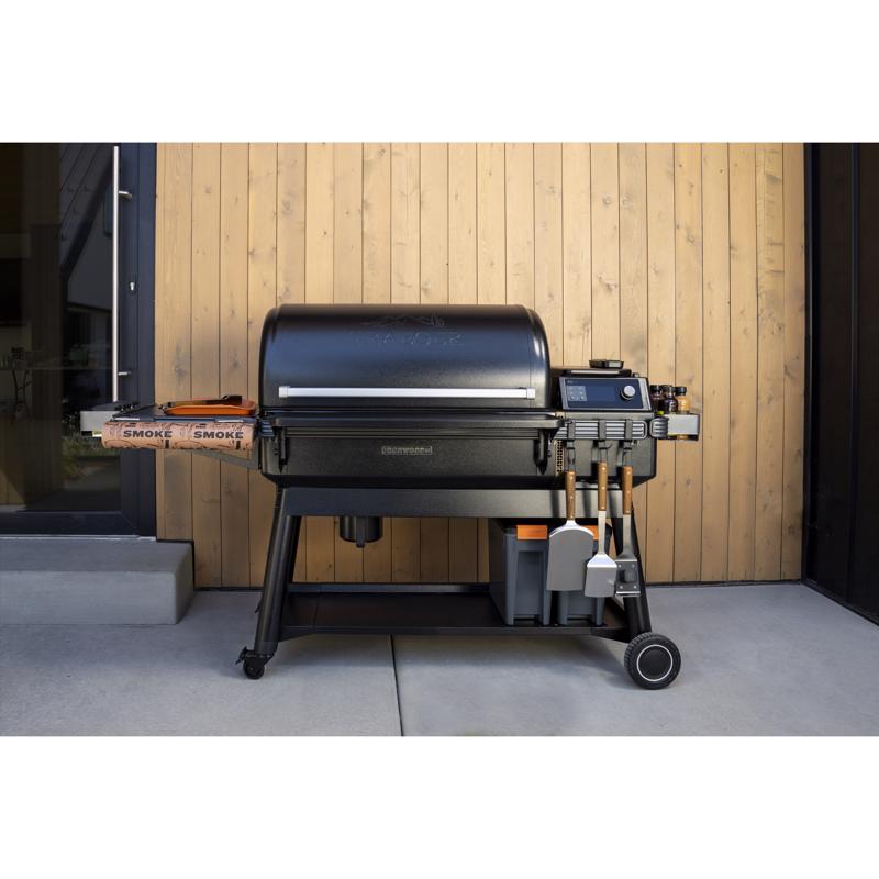 Load image into Gallery viewer, Traeger Ironwood XL Wood Pellet Bluetooth and WiFi Grill and Smoker Black
