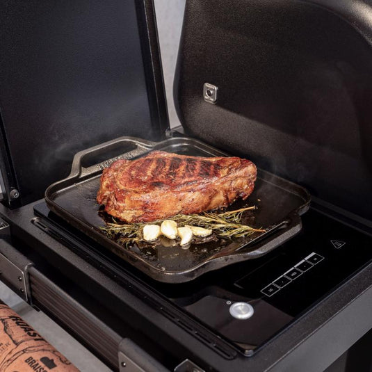 Traeger Woodridge Elite Wood Pellet WiFi Grill Black (IN-STORE PICKUP ONLY)