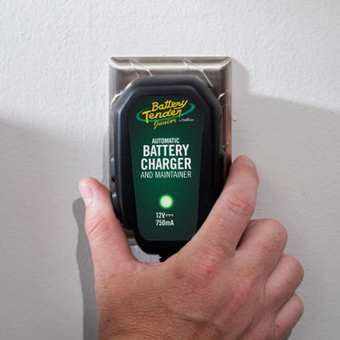 Battery Tender Junior Automatic 12 V 0.75 amps Battery Charger