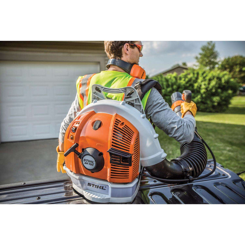 Load image into Gallery viewer, STIHL BR 700 197 mph 912 CFM Gas Backpack Blower (INSTORE PICKUP ONLY)
