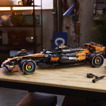 LEGO® Technic™ McLaren MCL39 F1® Car