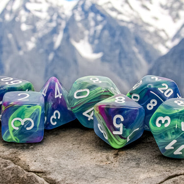 Chessex Mega-Hedral Festive Waterlily/White 7-Die Set