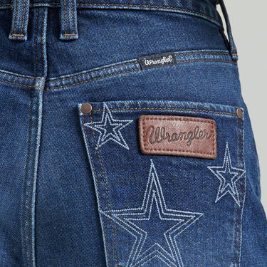 Wrangler Women's Retro High Rise Bailey Shorts (Indigo) Size 27A