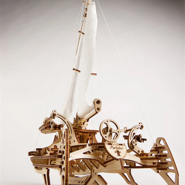 UGears Trimaran Merihobus
