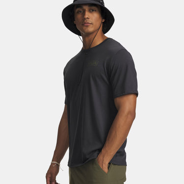 Under Armour Geo Persuit Men's Short Sleeve (Anthracite/Marine OD Green) Size L