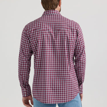 Wrangler Men's Wrinkle Resist Plaid Shirt (Dark Red) Size XL