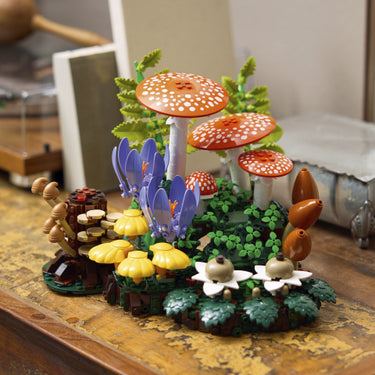 LEGO® Botanicals Woodland Mushrooms
