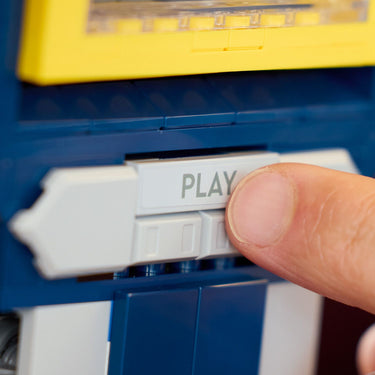 LEGO® Icons Transformers: Soundwave