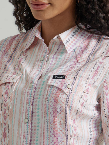 Load image into Gallery viewer, Wrangler Womens XL Retro Aztec Pink Snap Shirt
