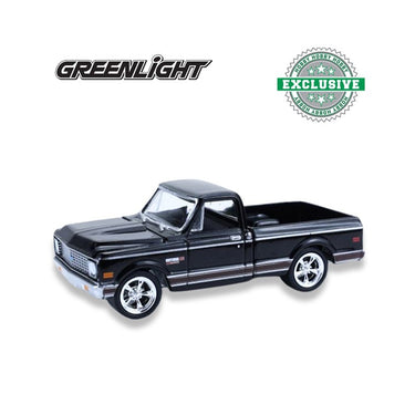 Greenlight Hobby Exclusive - 1972 Chevy Cheyenne C10 Short Bed Pickup (Assorted Sold Separately)