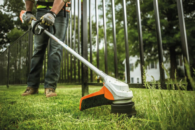 Load image into Gallery viewer, STIHL FSA 90 R 15&quot; 36V Battery-Powered String Trimmer (Bare Tool)
